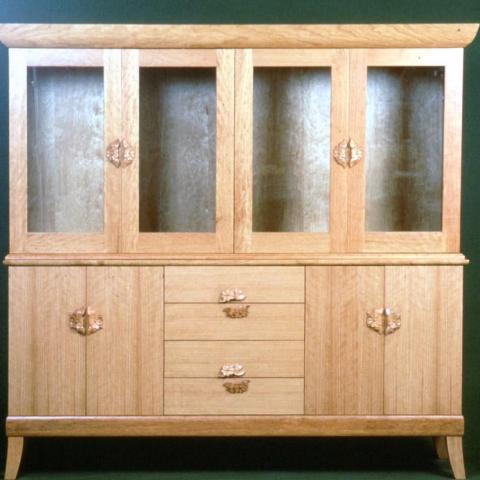 Dogwood hutch