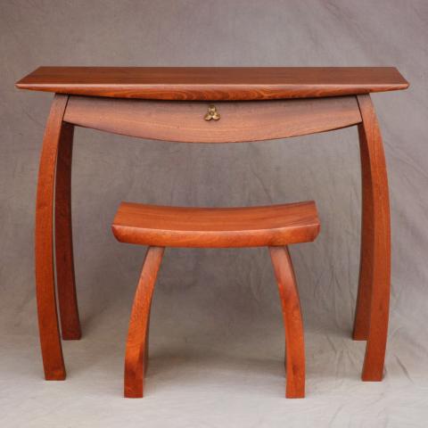 Sprightly Table & Bench