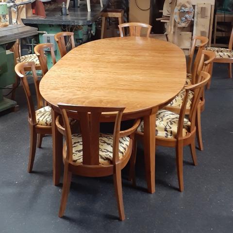 Large Grande table with leaves closed inside the table body